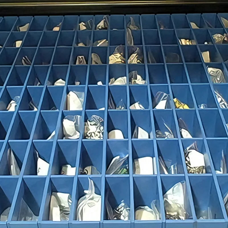 Avtomobil hissələrinin xüsusi içi boş vərəq dövriyyə qutusu
